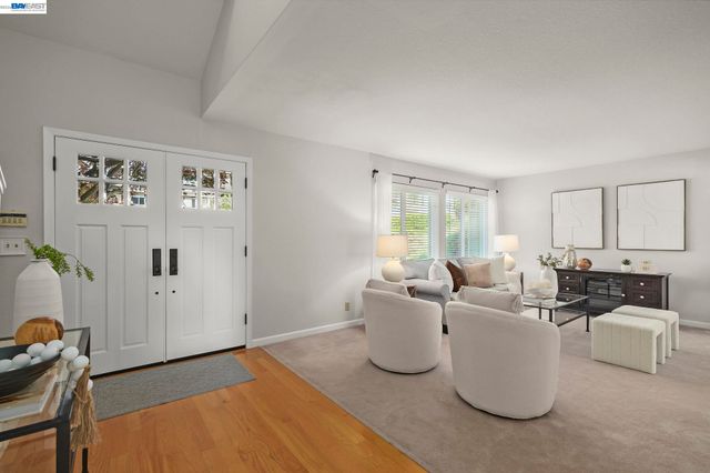 6034 Slopeview Ct, Castro Valley, CA 94552