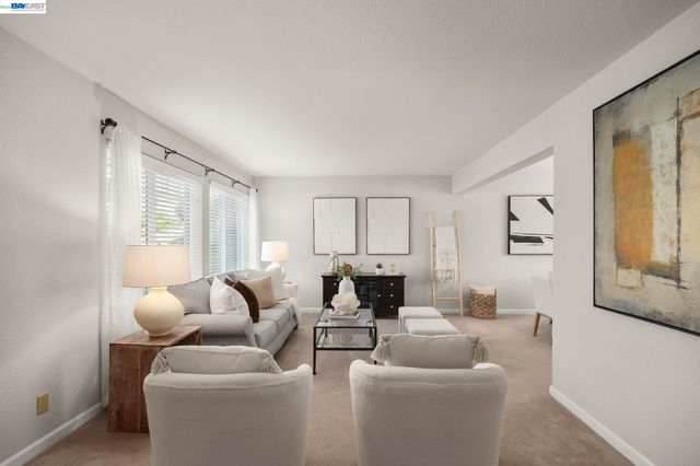 6034 Slopeview Ct, Castro Valley, CA 94552