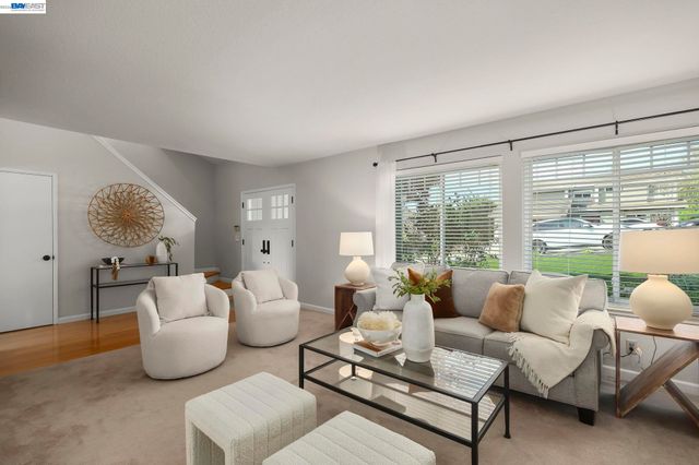 6034 Slopeview Ct, Castro Valley, CA 94552