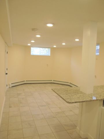 373-375 Broadway 2B, Cambridge, MA 02139