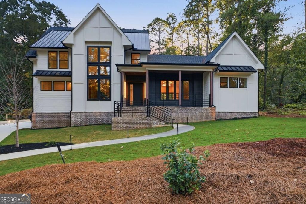 450 Dix Lee On Drive, Fayetteville, GA 30214 — exterior