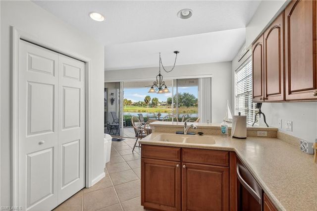 16500 Crownsbury WAY # 102, Fort Myers, FL 33908