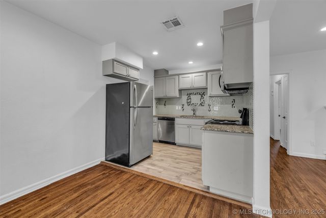 2223 S Oswego Avenue, Tulsa, OK 74114