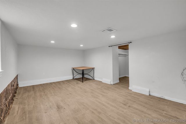 2223 S Oswego Avenue, Tulsa, OK 74114