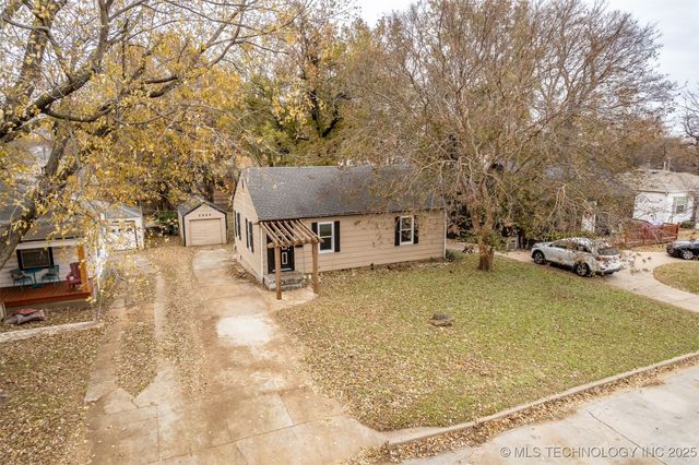 2223 S Oswego Avenue, Tulsa, OK 74114