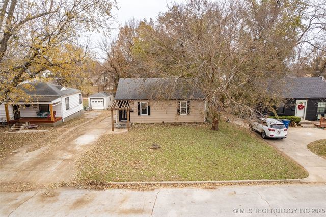 2223 S Oswego Avenue, Tulsa, OK 74114