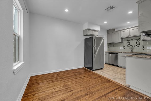 2223 S Oswego Avenue, Tulsa, OK 74114