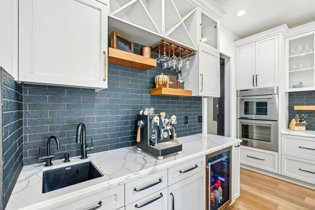 15400 Seymour Avenue, San Martin, CA 95046