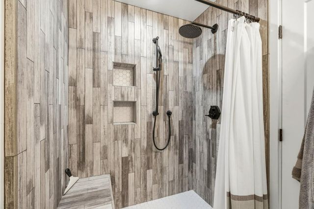 15400 Seymour Avenue, San Martin, CA 95046
