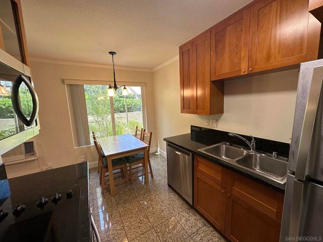 8521 Villa La Jolla A, La Jolla, CA 92037