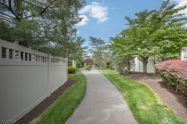 65 Perkins Dr, West Orange Twp., NJ 07052