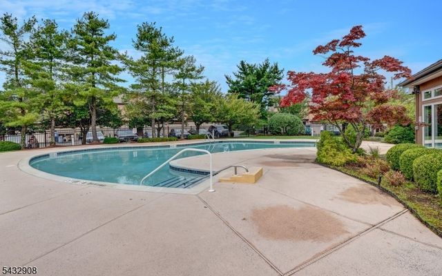 65 Perkins Dr, West Orange Twp., NJ 07052