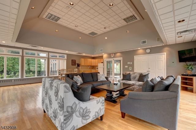 65 Perkins Dr, West Orange Twp., NJ 07052