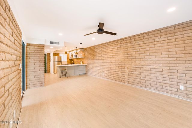 27250 N 64th Street 7, Scottsdale, AZ 85266