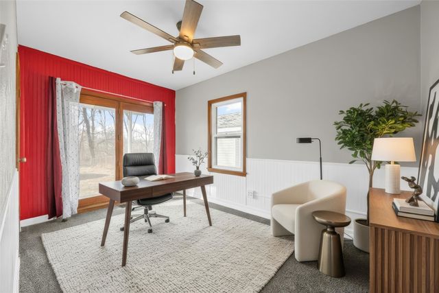 1121 23rd St SE, Cedar Rapids, IA 52403