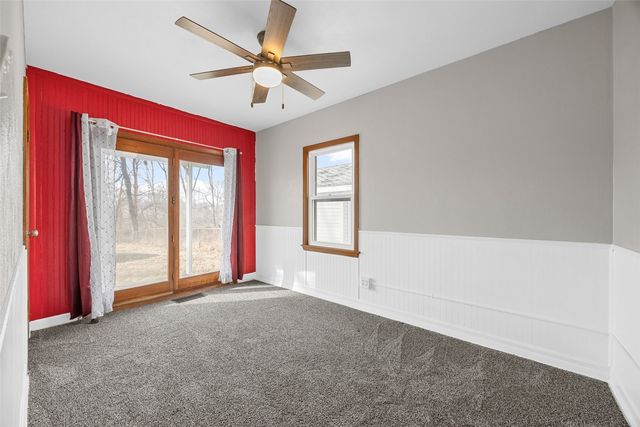 1121 23rd St SE, Cedar Rapids, IA 52403