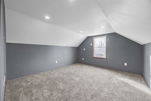 1121 23rd St SE, Cedar Rapids, IA 52403