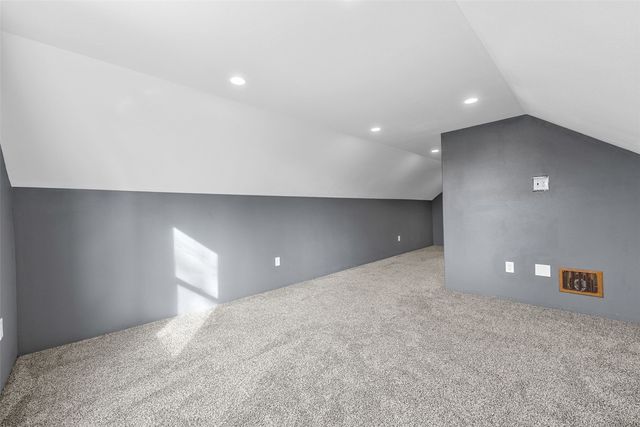 1121 23rd St SE, Cedar Rapids, IA 52403