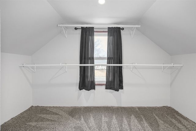 1121 23rd St SE, Cedar Rapids, IA 52403