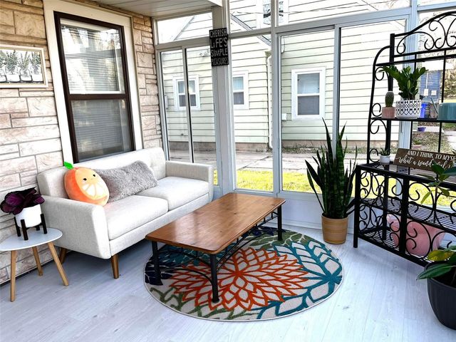 1121 23rd St SE, Cedar Rapids, IA 52403