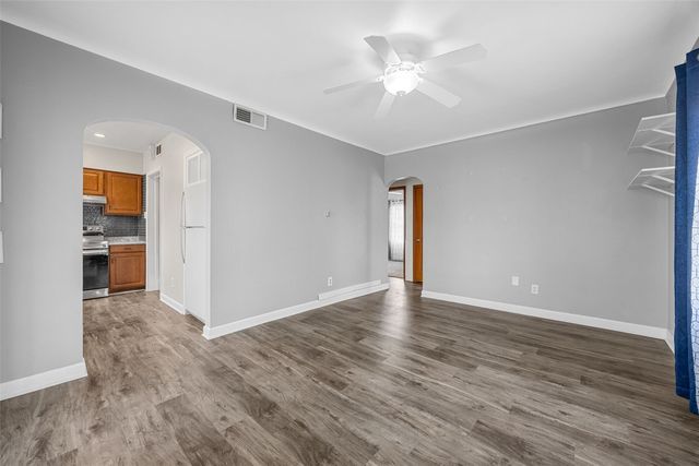 1121 23rd St SE, Cedar Rapids, IA 52403