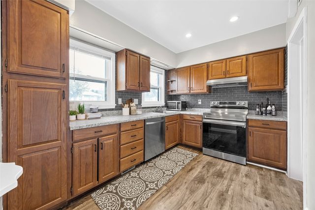 1121 23rd St SE, Cedar Rapids, IA 52403