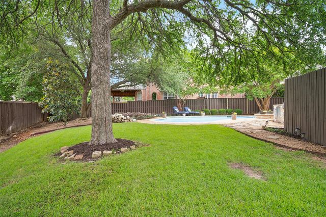 703 Heatherglen Drive, Southlake, TX 76092