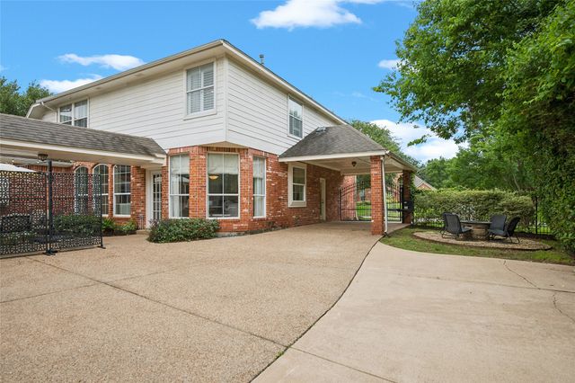 703 Heatherglen Drive, Southlake, TX 76092