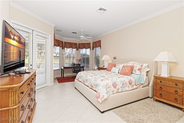1901 Winding Oaks WAY, Naples, FL 34109