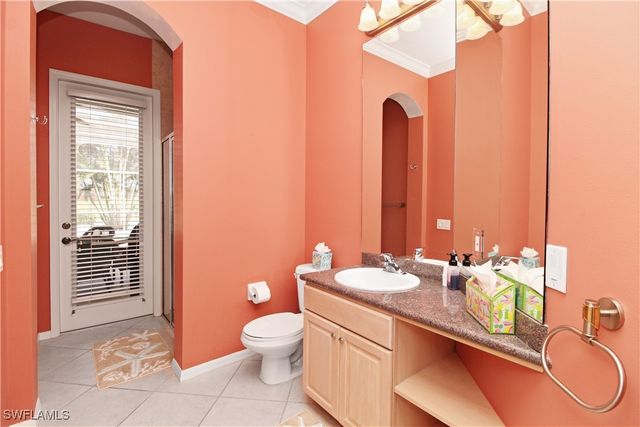 1901 Winding Oaks WAY, Naples, FL 34109