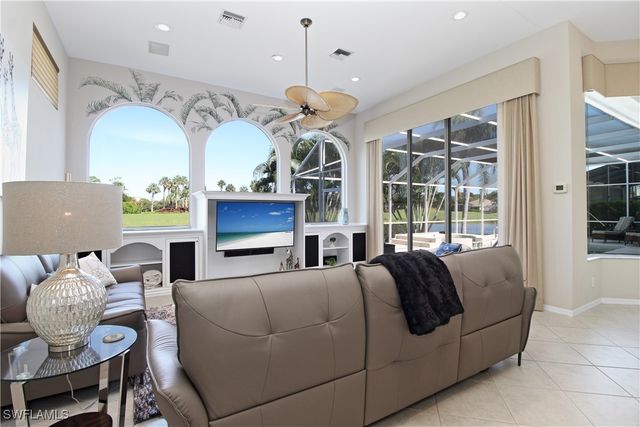 1901 Winding Oaks WAY, Naples, FL 34109