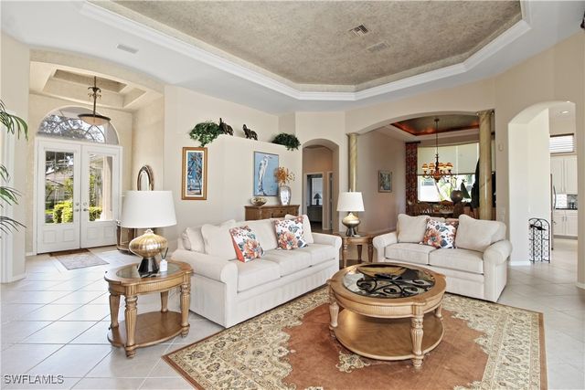 1901 Winding Oaks WAY, Naples, FL 34109