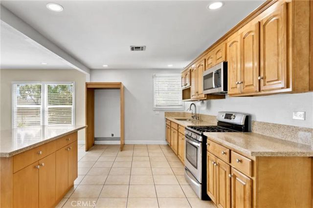 9848 La Docena Ln, Pico Rivera, CA 90660
