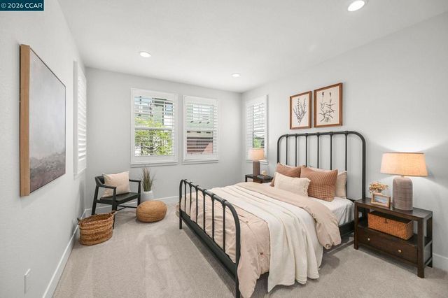 106 Southern Oak Dr, Pleasant Hill, CA 94523