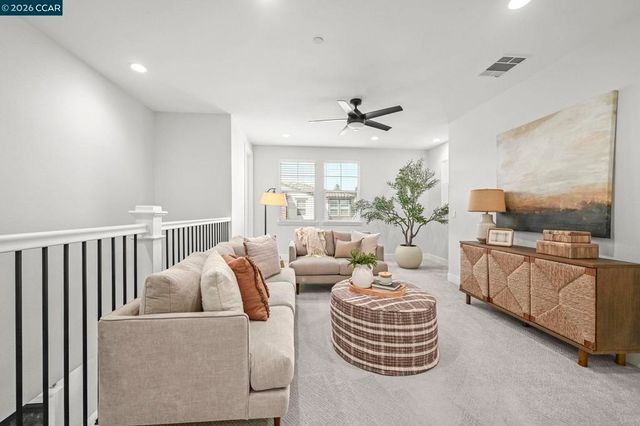 106 Southern Oak Dr, Pleasant Hill, CA 94523