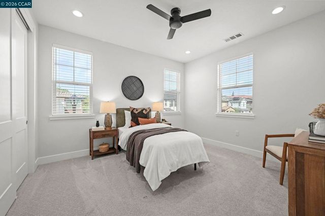 106 Southern Oak Dr, Pleasant Hill, CA 94523