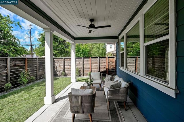 106 Southern Oak Dr, Pleasant Hill, CA 94523