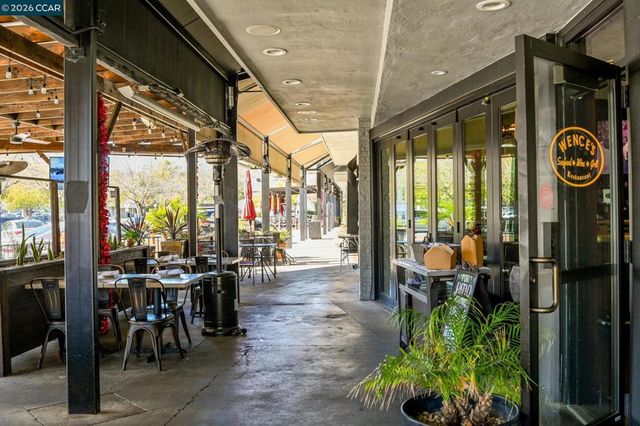 106 Southern Oak Dr, Pleasant Hill, CA 94523