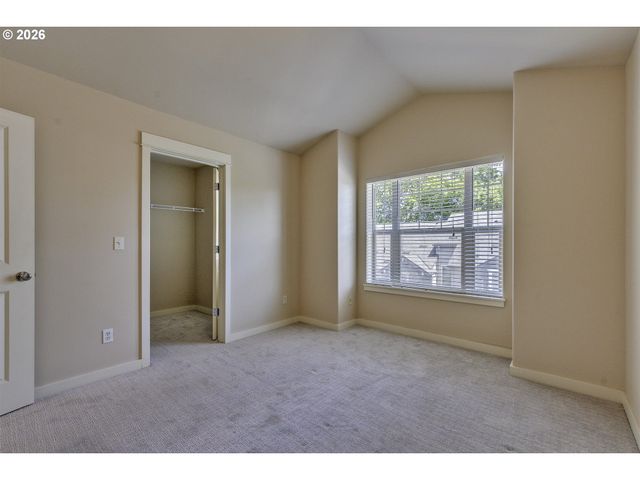 1923 Ne 50TH Way, Hillsboro, OR 97124