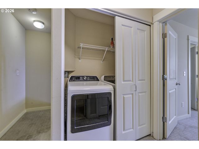 1923 Ne 50TH Way, Hillsboro, OR 97124