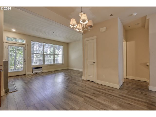 1923 Ne 50TH Way, Hillsboro, OR 97124