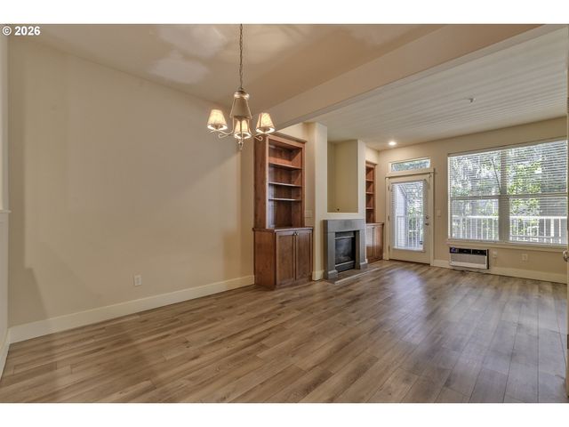 1923 Ne 50TH Way, Hillsboro, OR 97124