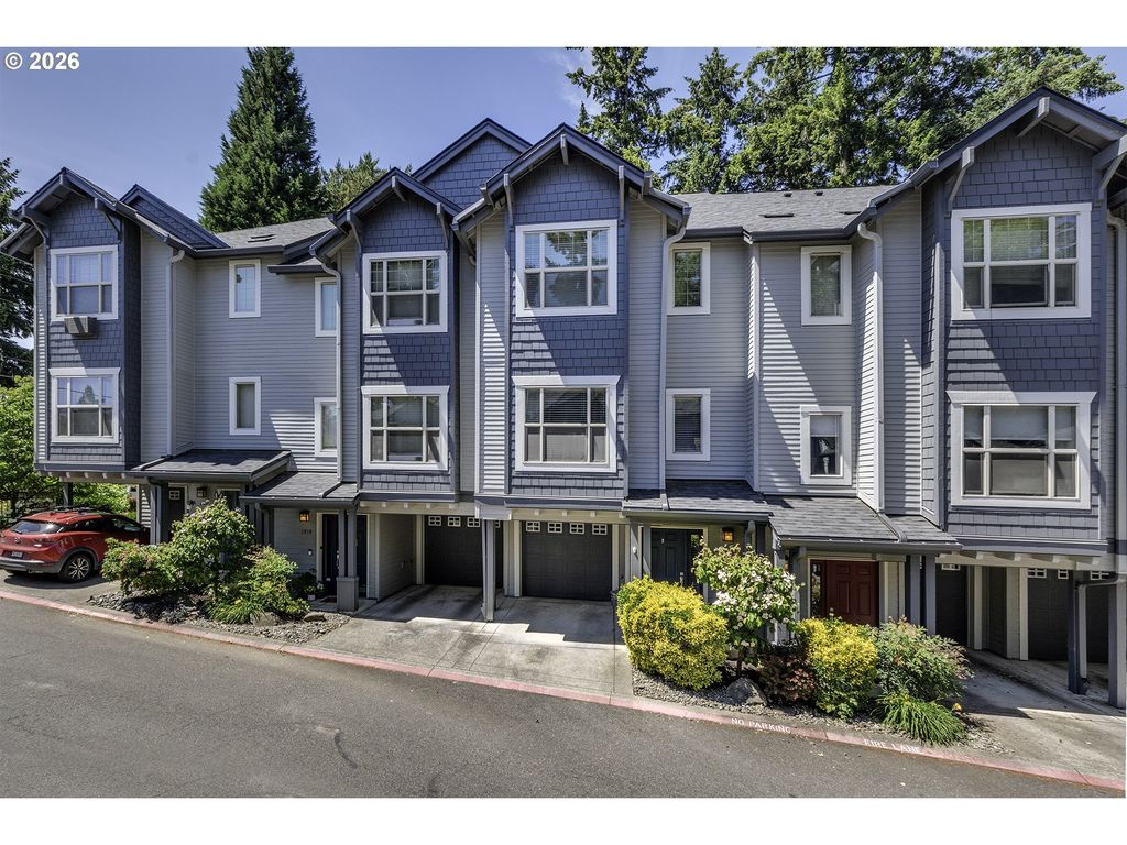 1923 Ne 50TH Way, Hillsboro, OR 97124