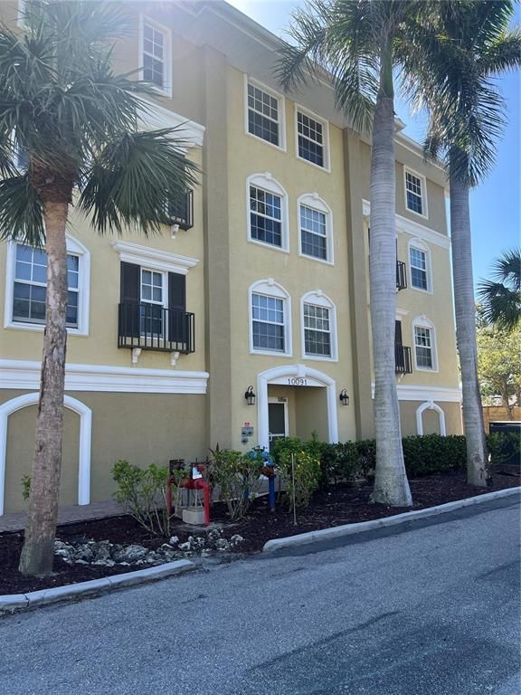 10091 LAKE COVE DRIVE 301, Fort Myers, FL 33908