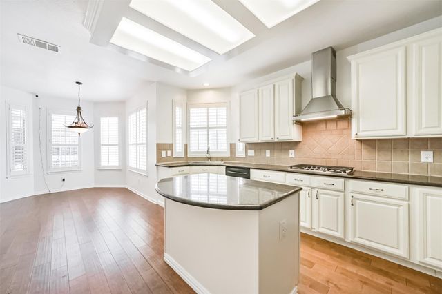 7906 Scenic Canyon Lane, Houston, TX 77095