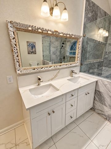 7906 Scenic Canyon Lane, Houston, TX 77095