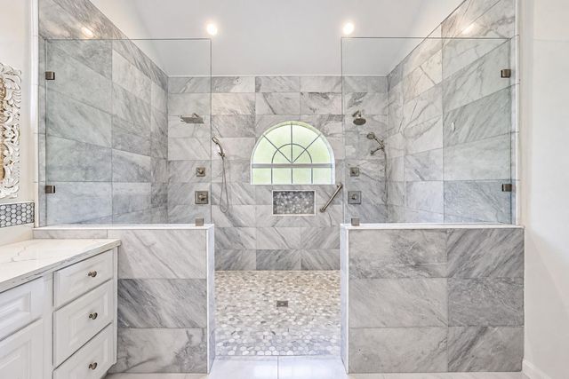 7906 Scenic Canyon Lane, Houston, TX 77095