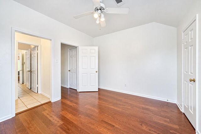 7906 Scenic Canyon Lane, Houston, TX 77095