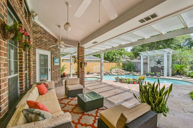 7906 Scenic Canyon Lane, Houston, TX 77095
