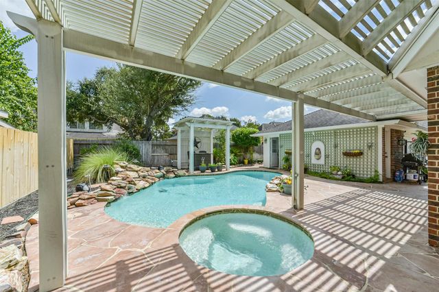 7906 Scenic Canyon Lane, Houston, TX 77095